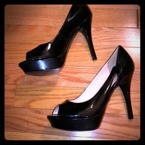 March Fischer patent black pumps